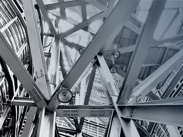 62de9b6be491d43f3c81c631_Hierro